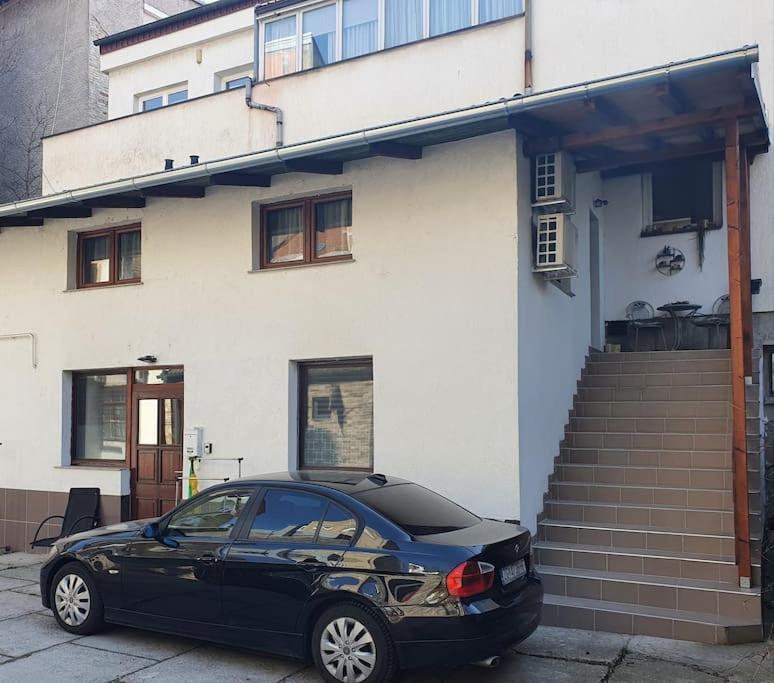 Apartments Dijana Ζάγκρεμπ Εξωτερικό φωτογραφία